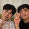 老队友重逢！HOYA晒与Ucal合照：jian le